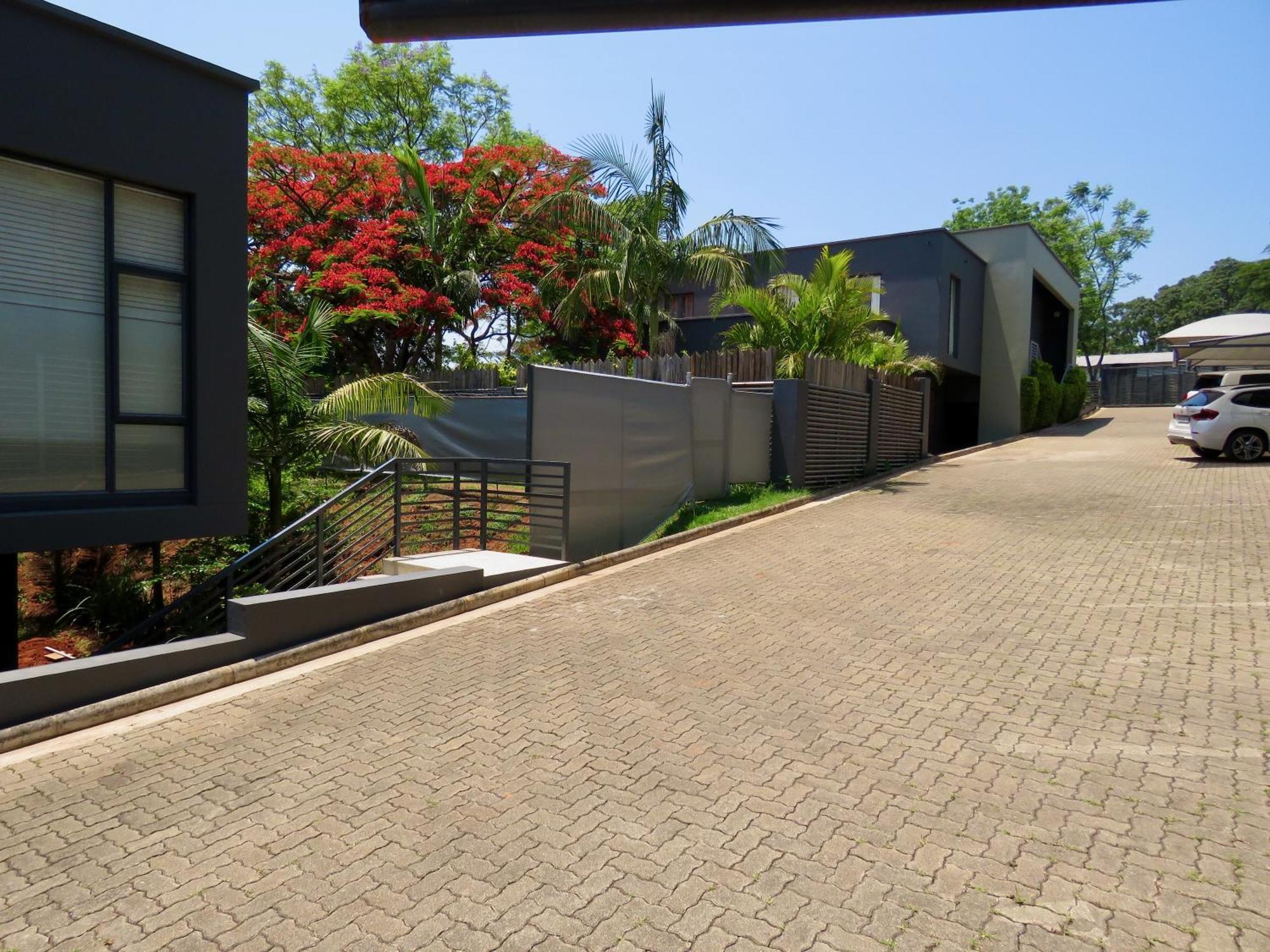 The Executive - Exclusive Self-Catering Apartments - Ezulwini Buitenkant foto
