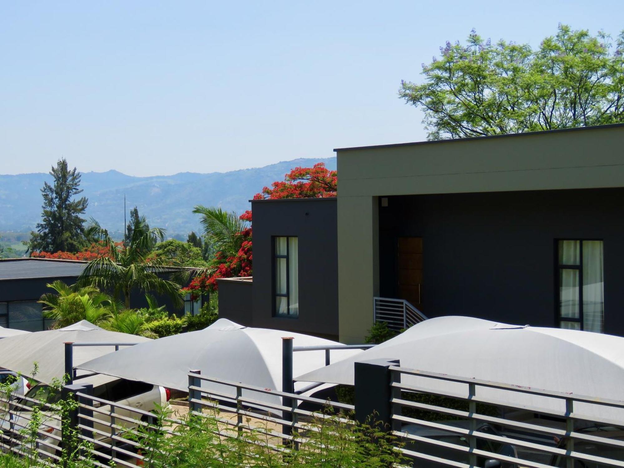 The Executive - Exclusive Self-Catering Apartments - Ezulwini Buitenkant foto