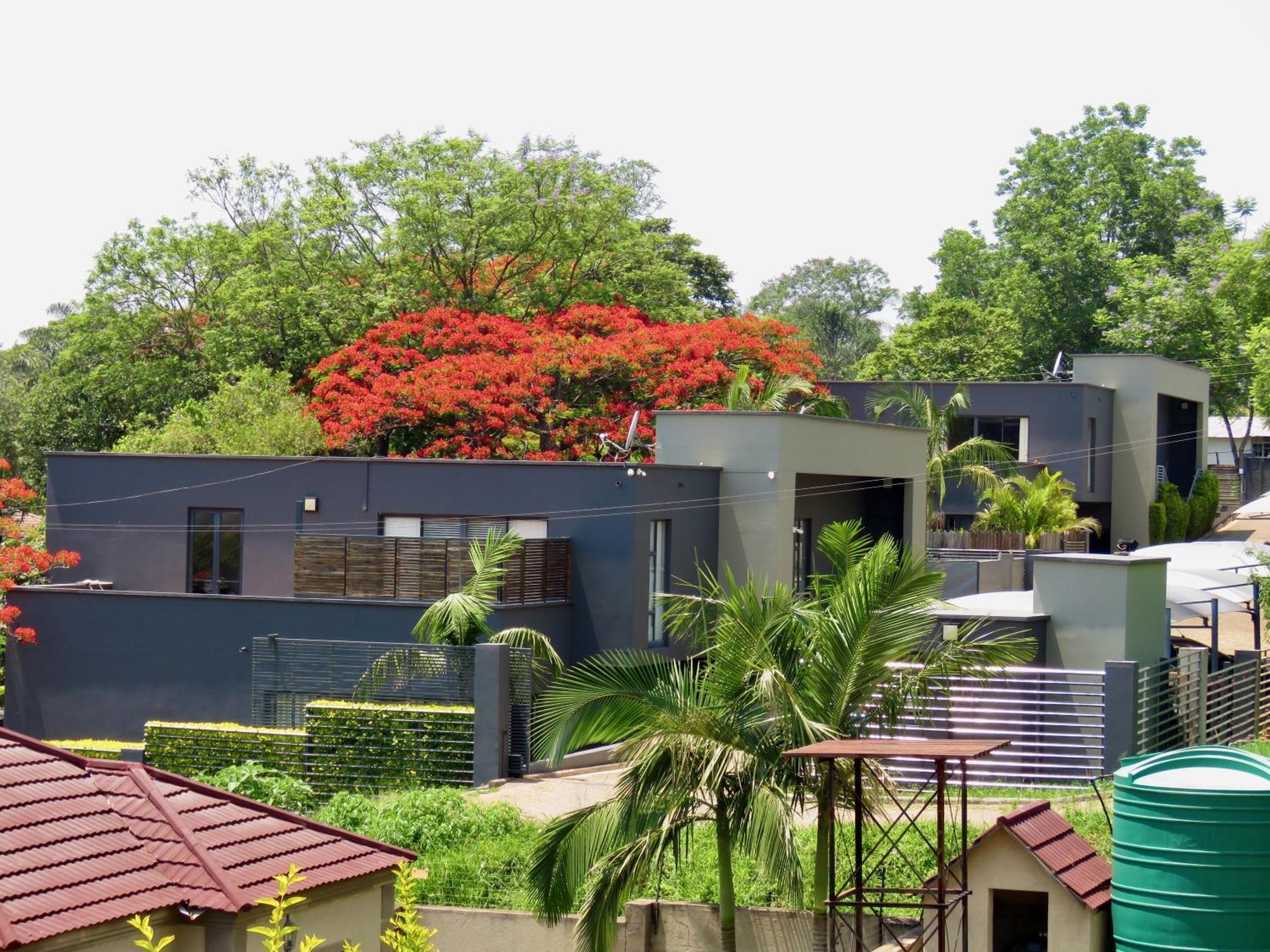 The Executive - Exclusive Self-Catering Apartments - Ezulwini Buitenkant foto