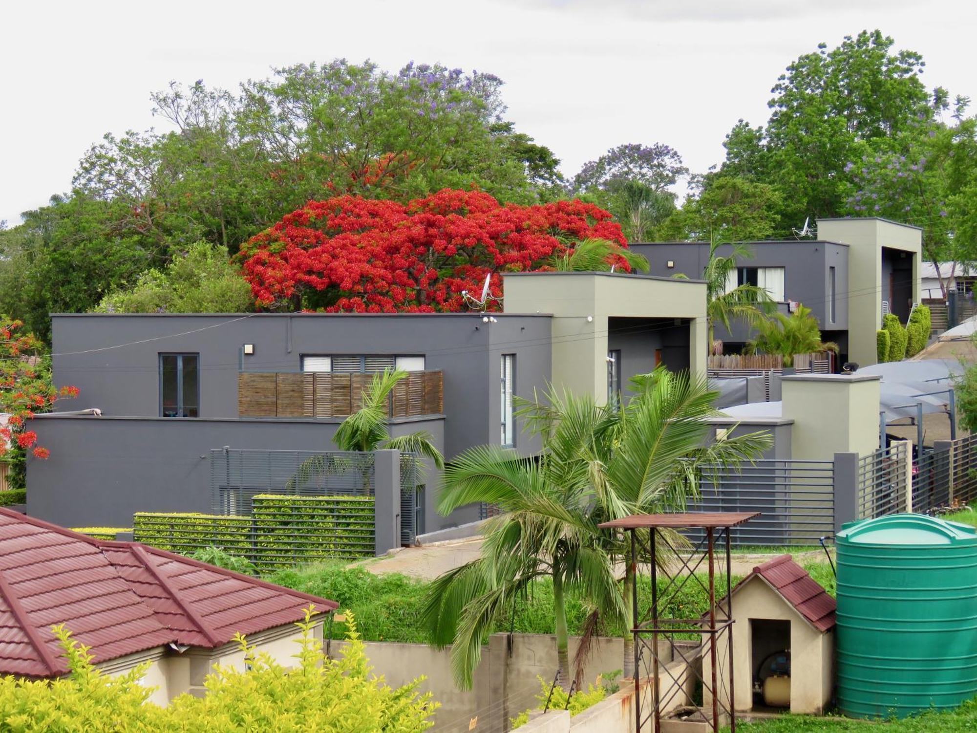 The Executive - Exclusive Self-Catering Apartments - Ezulwini Buitenkant foto