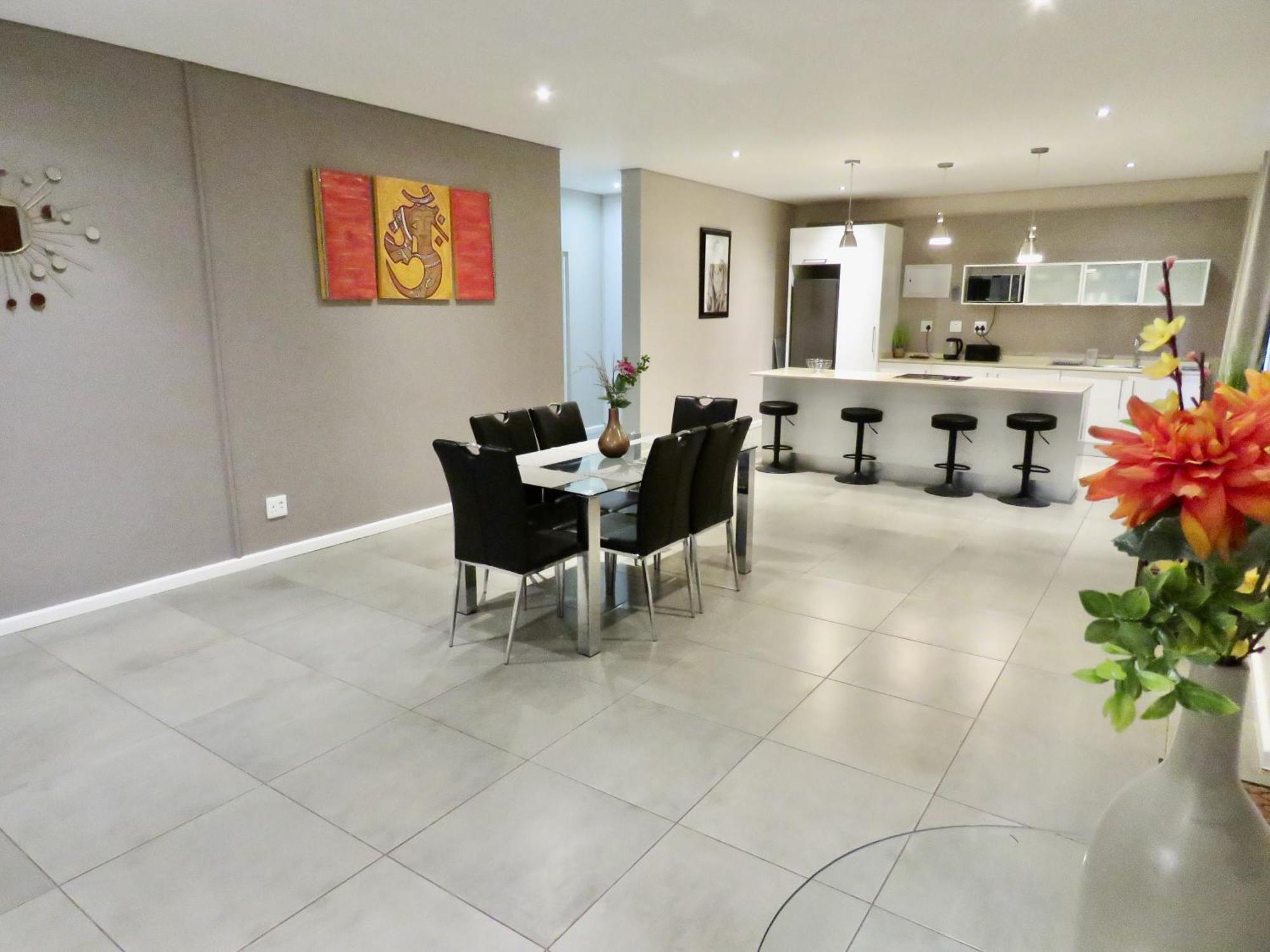 The Executive - Exclusive Self-Catering Apartments - Ezulwini Buitenkant foto