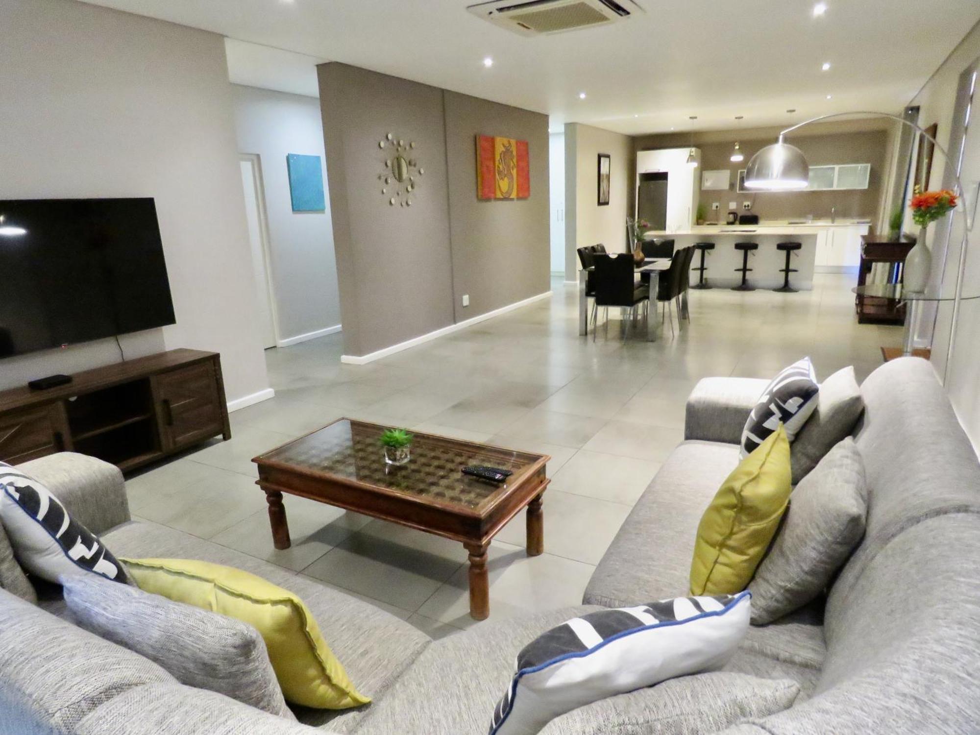 The Executive - Exclusive Self-Catering Apartments - Ezulwini Buitenkant foto