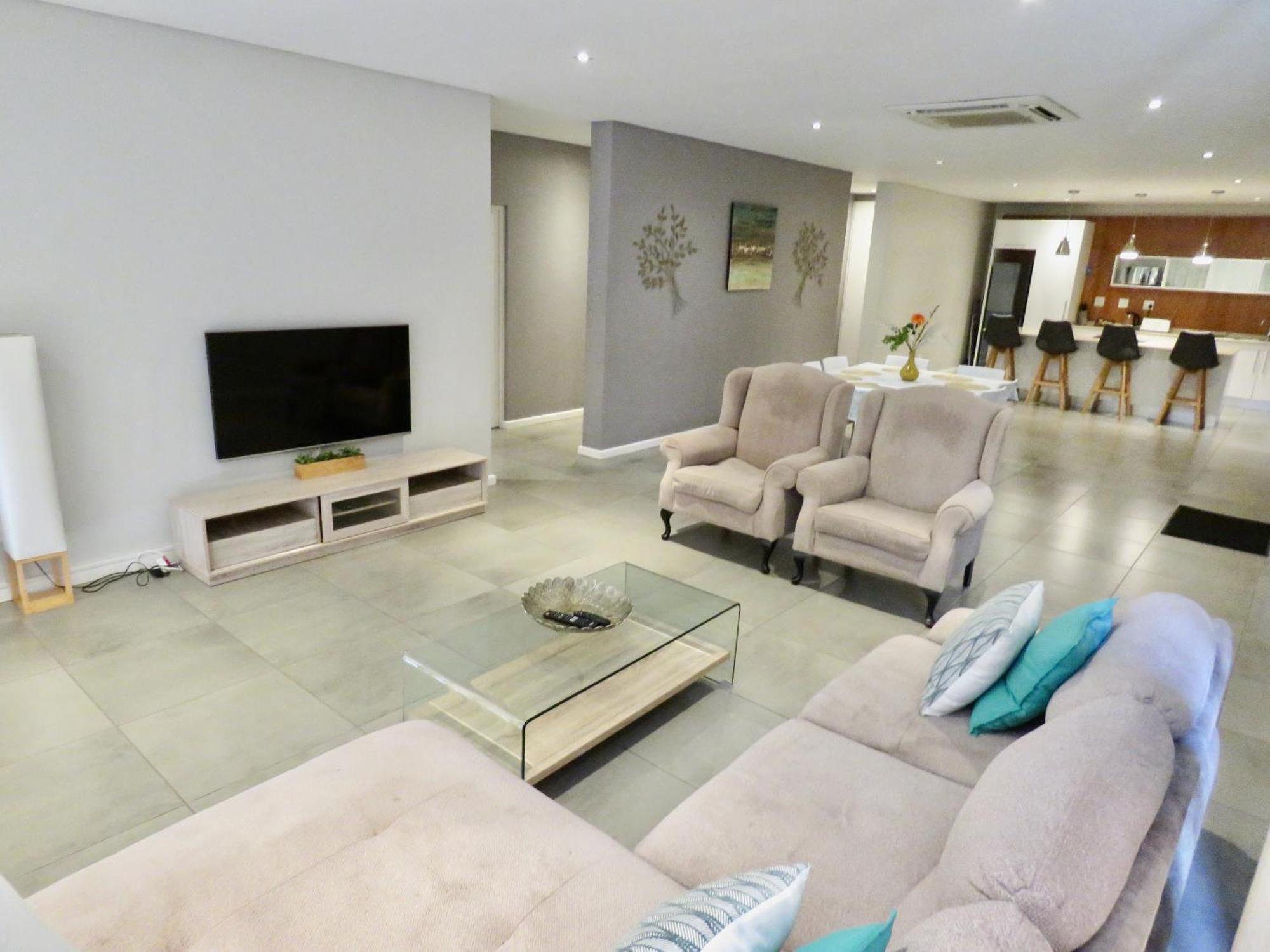 The Executive - Exclusive Self-Catering Apartments - Ezulwini Buitenkant foto